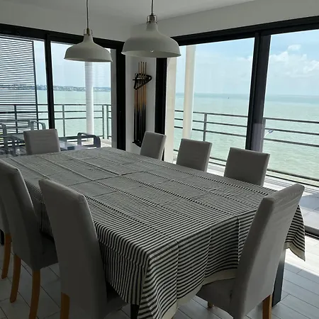 Vue Panoramique * 鲁瓦扬